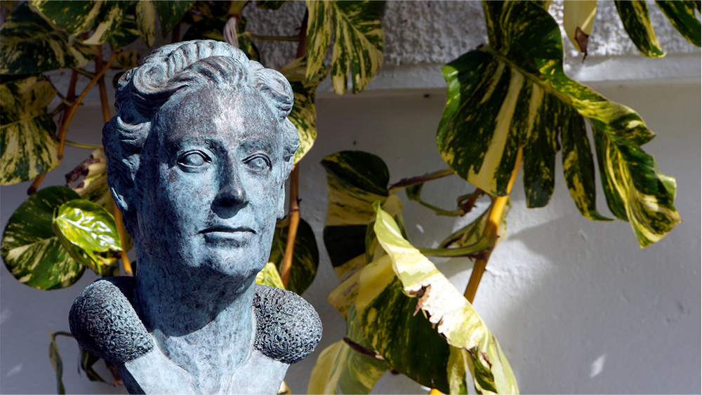 Agatha Christie
